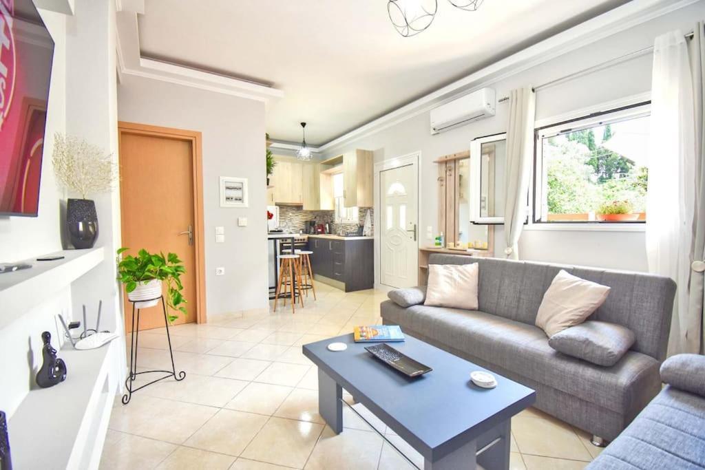 Kosmas Family House Apartment Kanali  ภายนอก รูปภาพ